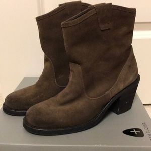 Adam Tucker elmont bootie